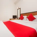 Oyo 935 Palkhee Hotel 3*