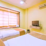 Dragonfly Apartments Emerald