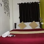 Hotel Saffron Inn Hotel