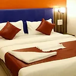 Flagship 83490 Hotel Bently Palace Hotel 3*