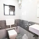 Hotel Onyx Residency 3*
