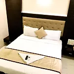 Bkc Palace 2*