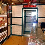 Hira Hotel