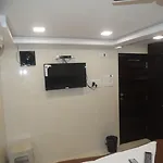 Qamar 2* Mumbai