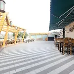 Hotel Metro International