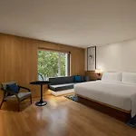 Fairfield By Marriott Andheri West 4*