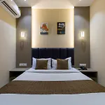 Metroplex Near Bkc Hotel Mumbai