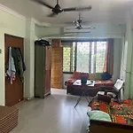 Apartment Tranquil-salona-guest-house-charkop *