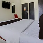 Oyo 845 Kailash Park Hotel Mumbai