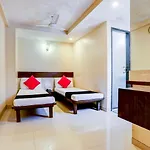 Apex Regency 3*