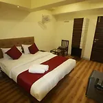 Hotel Alfa International Near Nanavati Hospital Near Airport Near Juhu
