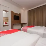Oyo 22039 Hotel Bkc Grand