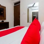 Hotel Oyo 24293 Amana International