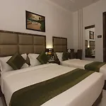 Meriton Buisness International Airport T-2 Hotel 2*