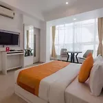 Hotel Aura