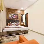 Via Aksa Guest house Mumbai