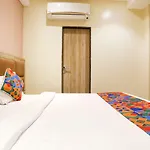 Hotel Fabexpress Divine Hospitality
