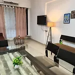 Apartment Iuc 301 Private 1bhk 3 Min Nesco Nirlon *