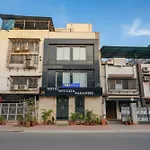 Fabhotel Occazia Paradise - Nr Janki Devi High School
