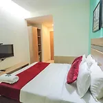 Akasa International Near T-2 International Airport 3* Mumbai