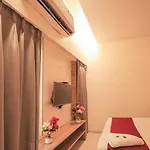 Hotel Akasa International Near T-2 International Airport