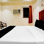 Hotel O Ulhasnagar Railway Station 3*