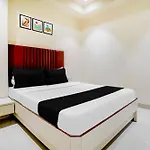 Hotel O Ulhasnagar Railway Station