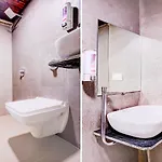 Relax Residency Hotel 3*