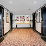 Townhouse Royal Palms Hotel - Lily Collection