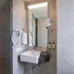 Lemon Tree Hotel, Kalina Bkc, Mumbai