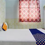 Hotel O Gulzar Masjid Bunder Railway Station 3*