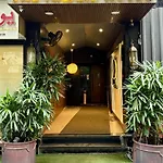 The Majlis - Colaba Mumbai
