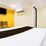 Hotel O Metro Galaxy Mumbai