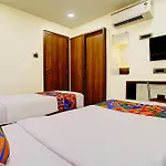 Hotel Fabhotel Majestic Crest 3*
