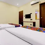 Fabhotel Majestic Crest