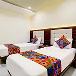 Fabhotel Majestic Crest 3*
