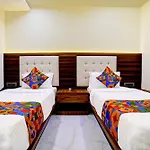 Fabhotel Majestic Crest Hotel 3*