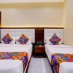 Fabhotel Majestic Crest