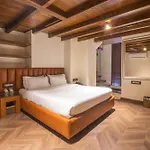 White Pearl - Colaba Hotel Mumbai