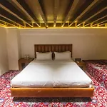 Hotel White Pearl - Colaba