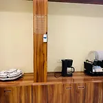 Hotel Sky By Glitz Nr Internatinational Airport Mumbai
