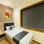 Hotel Riza Nesco Bombay Exhibition Centre Goregoan