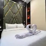 Sky By Glitz Nr Internatinational Airport 3* Mumbai