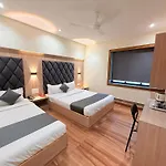 Hotel Riza Nesco Exhibition Centre Goregoan Mumbai