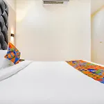 Riza Nesco Exhibition Centre Goregoan 3*