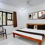 O Shree Prabhat Hotel