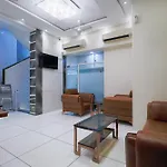 Laaiba Residency Hotel 3*