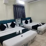Hotel Glow Star - Near Csmt Railway Station & Hajj House South Mumbai