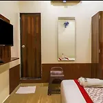 Aura Inn