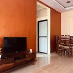 1Bhk In Andheri West - Near Kokilaben Hospital